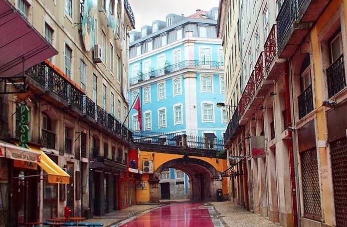 A Rua Nova do Esplanada na Rua Cor de Rosa