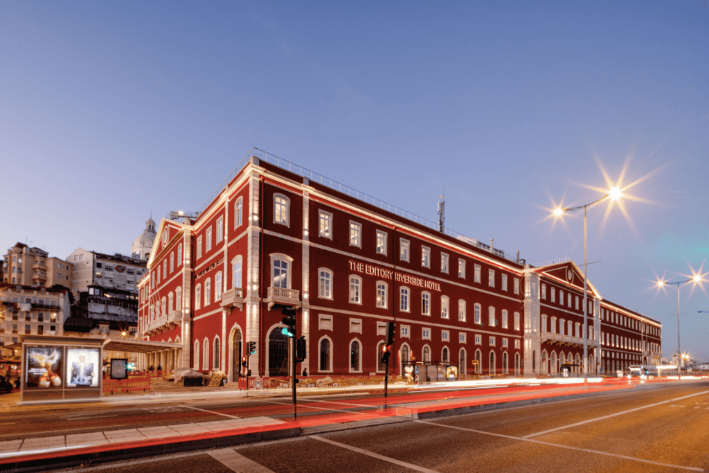 Estação de Santa Apolónia vista ao entardecer