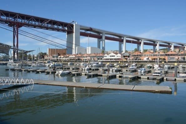 Os barcos na Doca de Santo Amaro