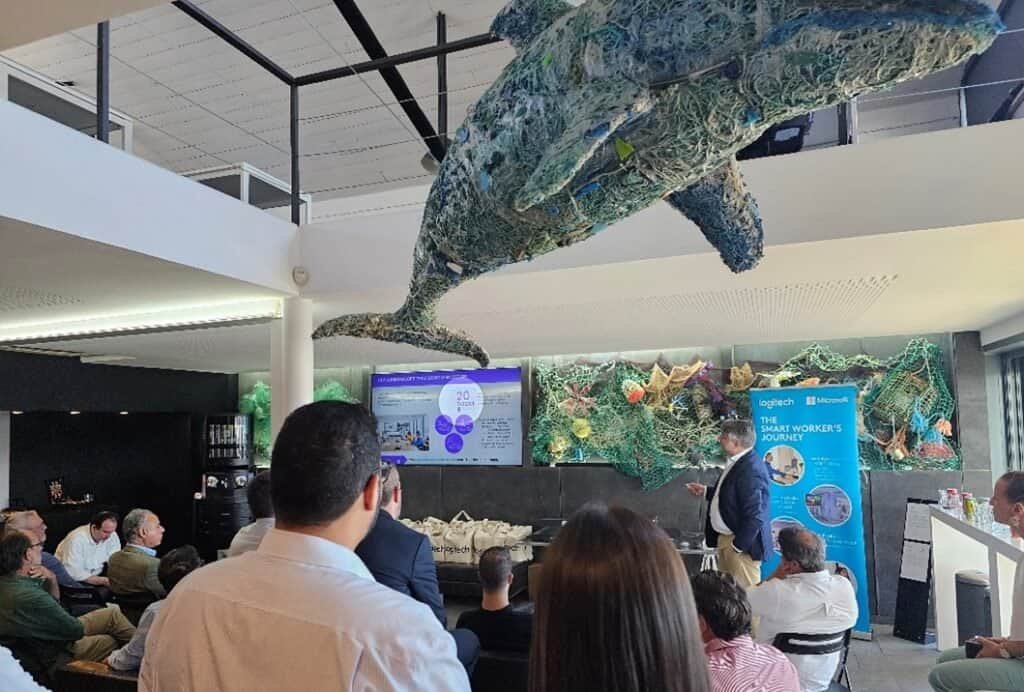 Apresentação de novos equipamentos tecnológicos - Antes do passeio de barco