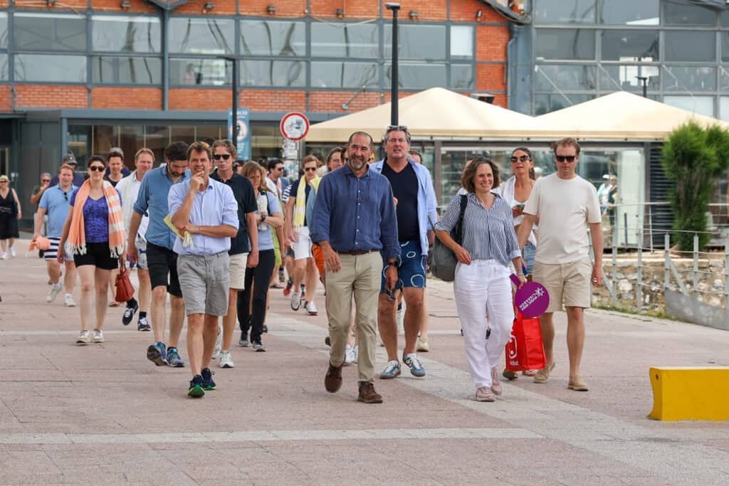 Caminhada em direção à entrada da Doca